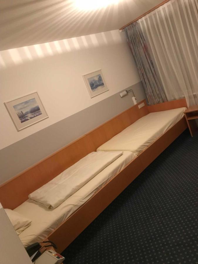 Hotel Schwanau Garni מראה חיצוני תמונה